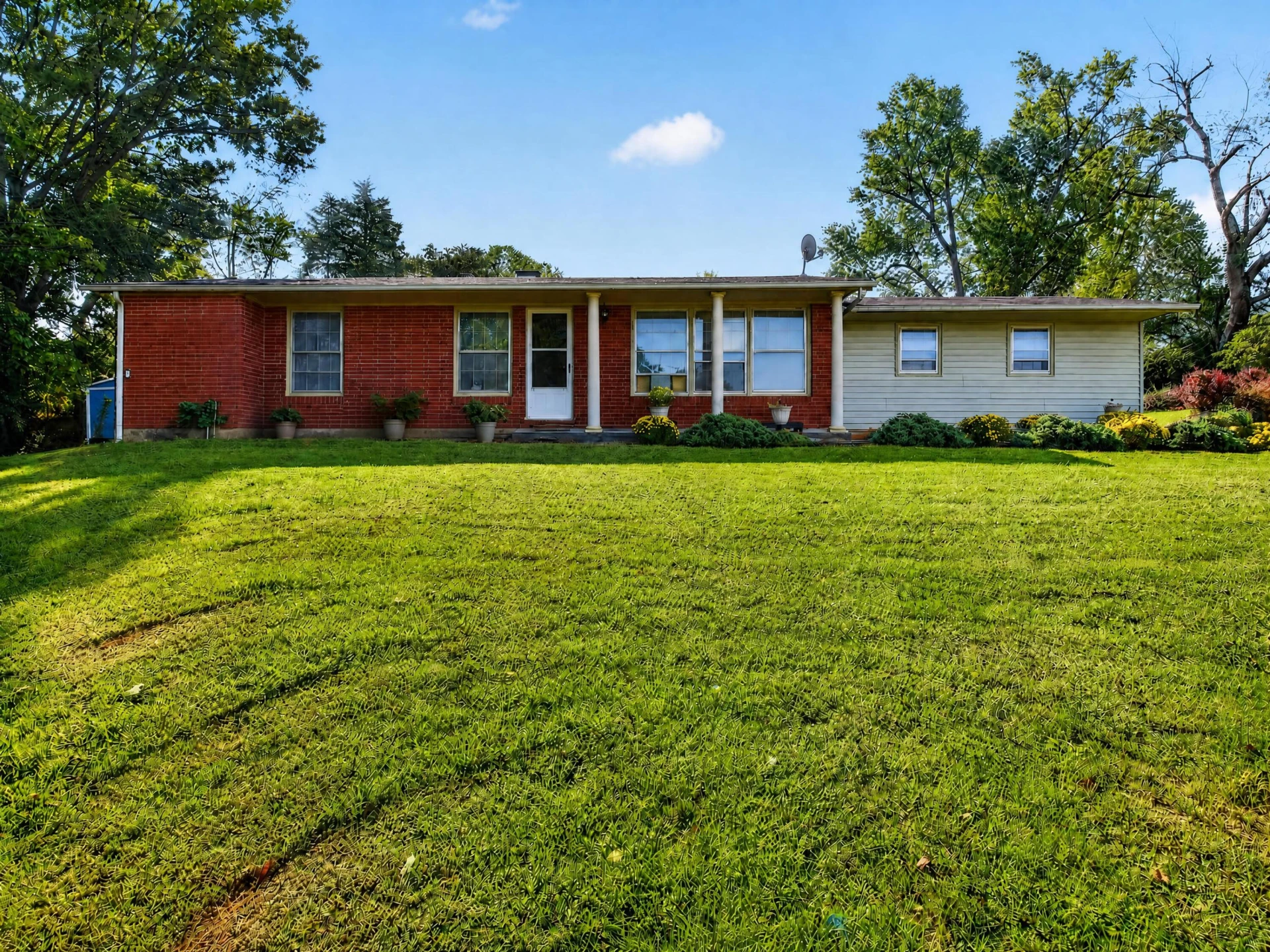 355 Forge RD