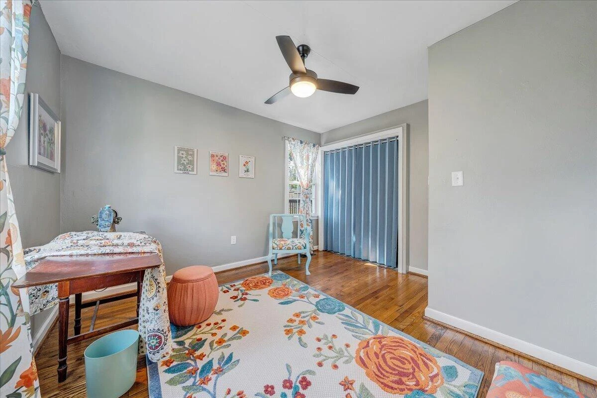2006 Wayne ST NE - Photo 11