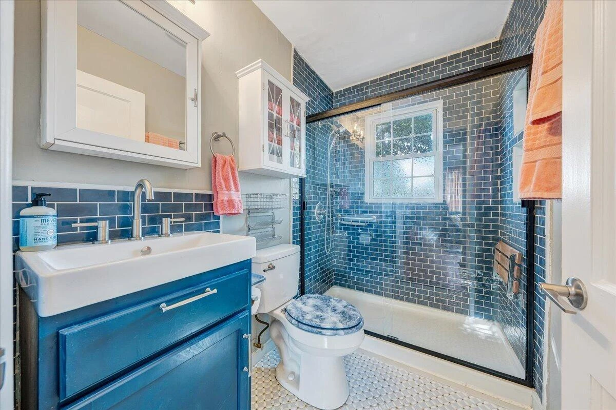 2006 Wayne ST NE - Photo 13