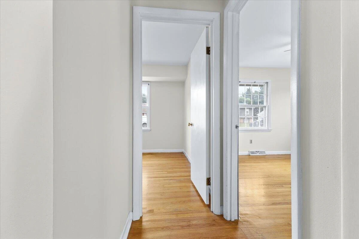 913 Dominion LN - Photo 18