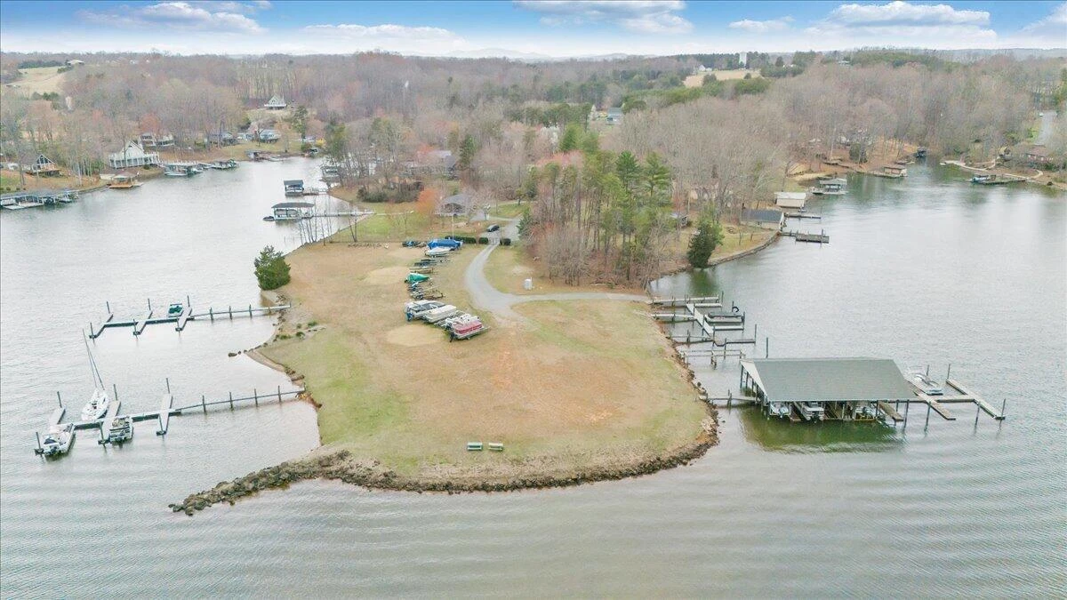 425 Belle Isle DR - Photo 19