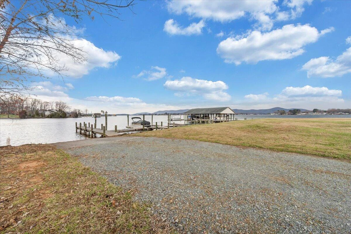 425 Belle Isle DR - Photo 25