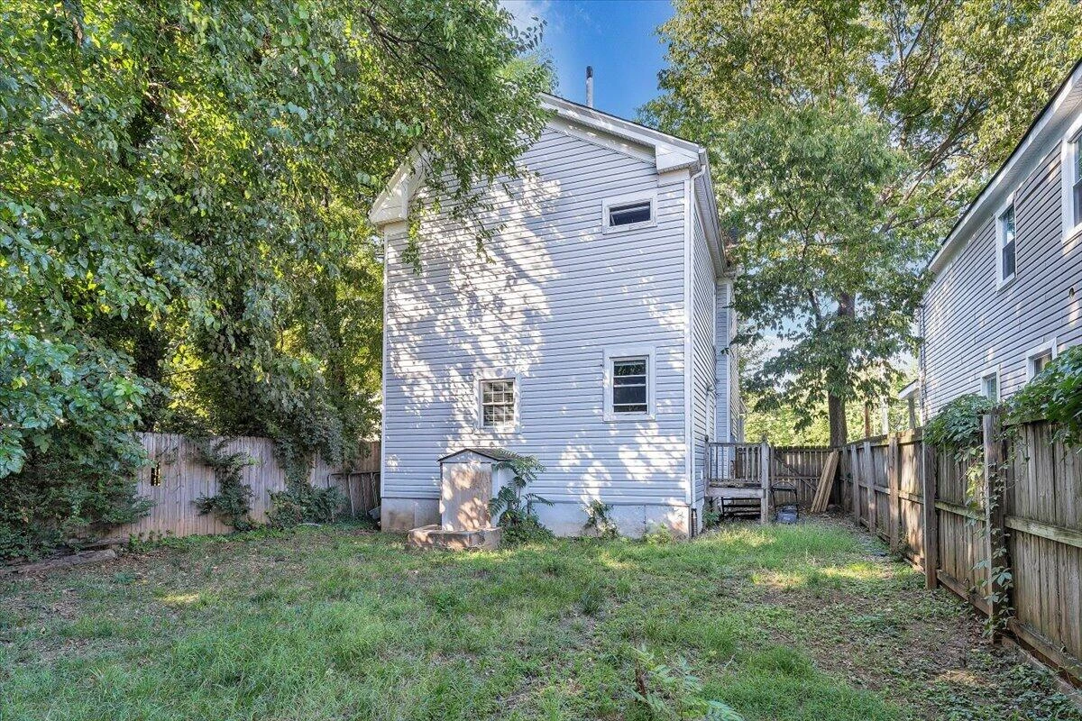 1524 Salem AVE SW - Photo 26