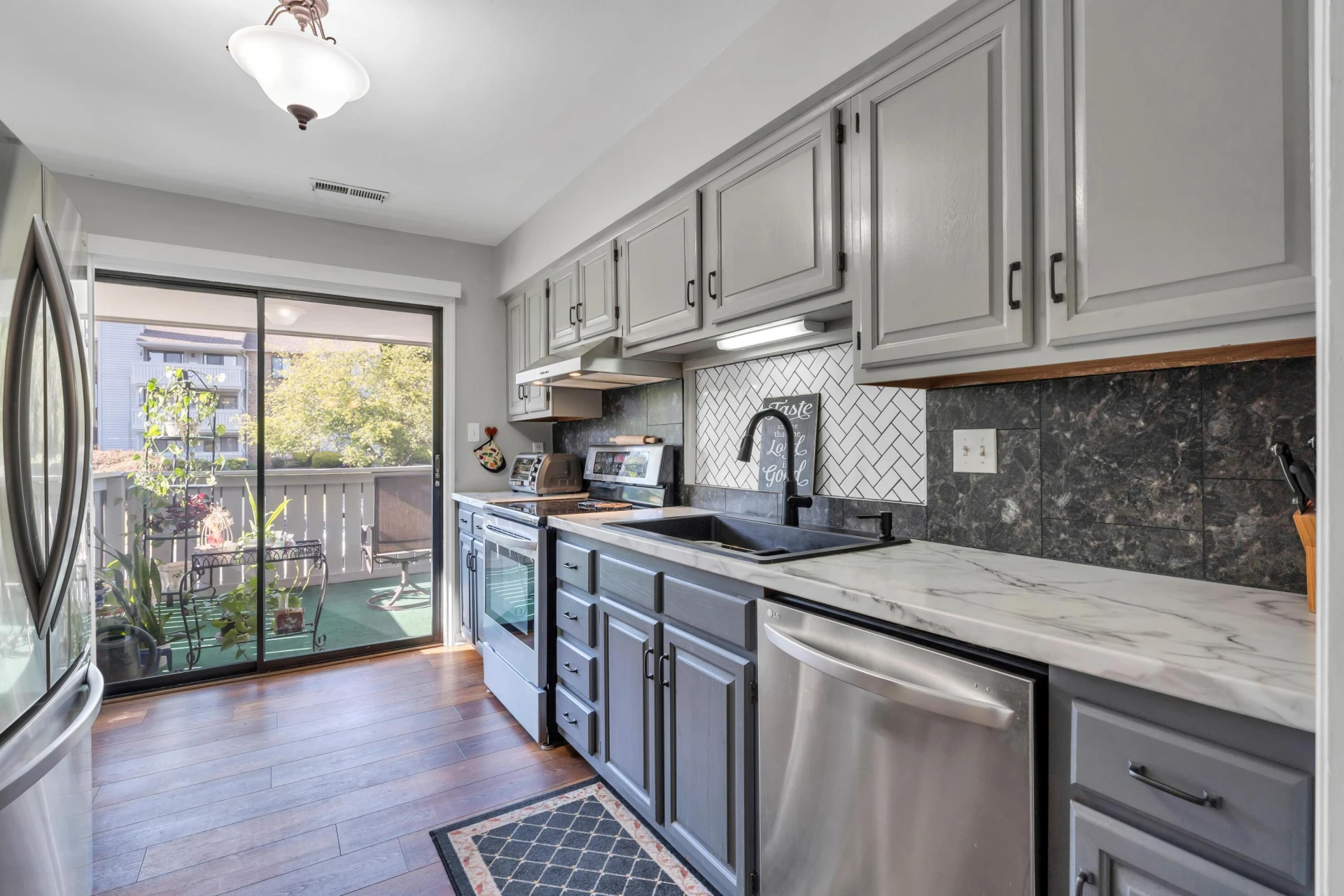 2525 Gatehouse LN - Photo 9