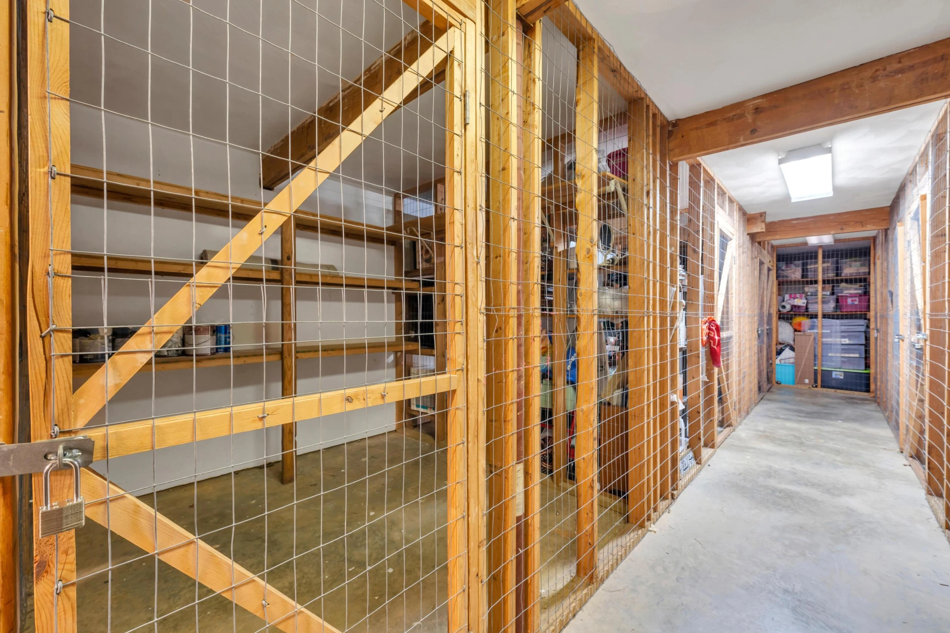 2525 Gatehouse LN - Photo 22