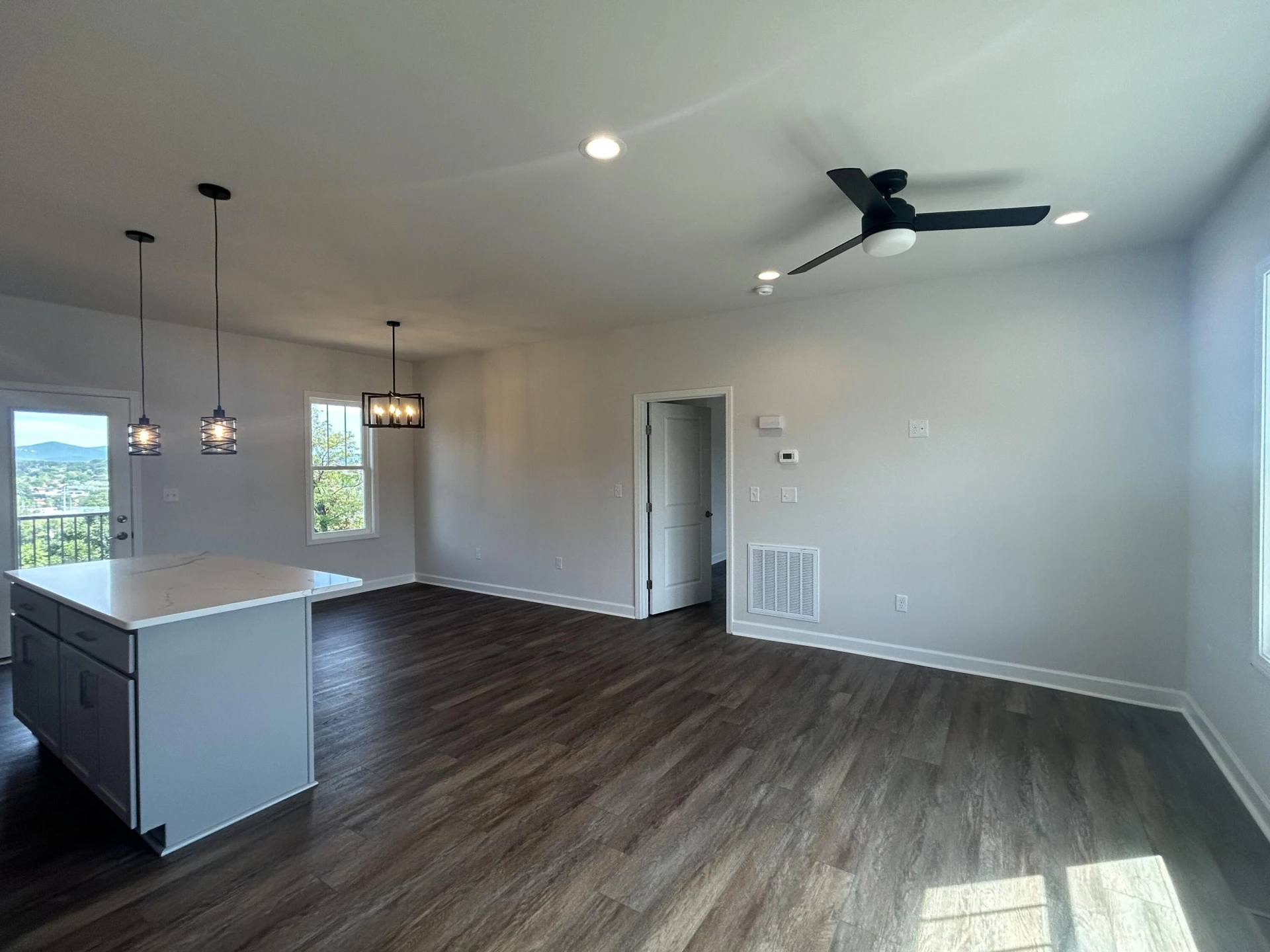 407 Kimball AVE - Photo 6