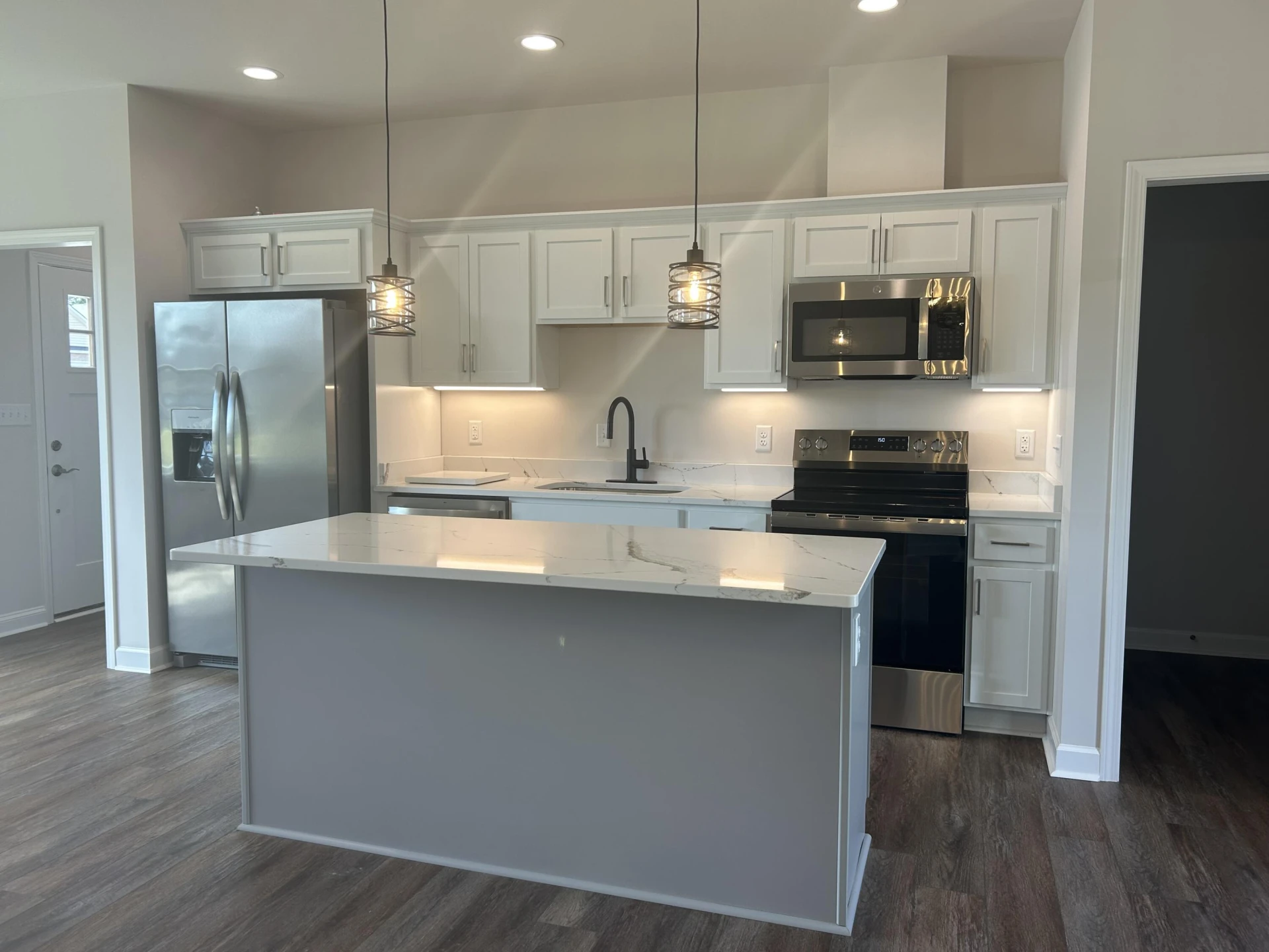 407 Kimball AVE - Photo 8