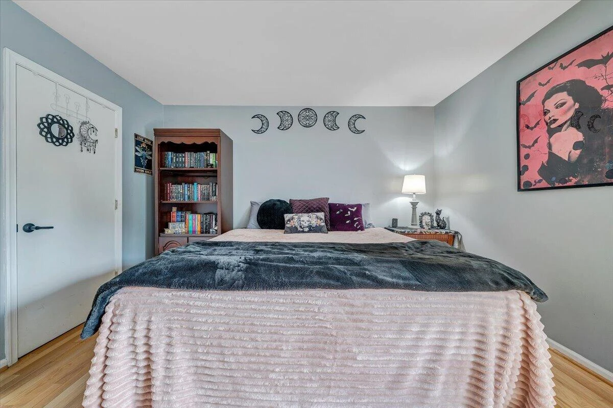 1526 Poplar AVE - Photo 15