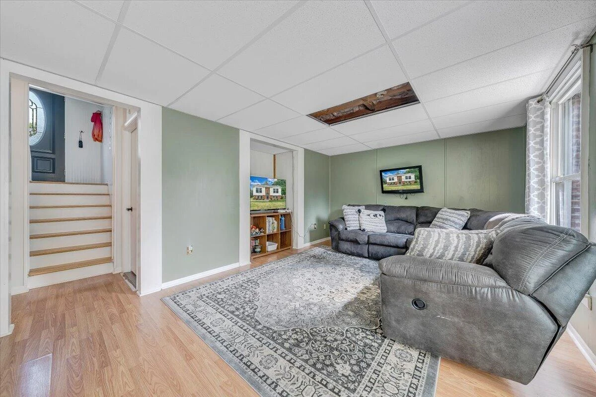 1526 Poplar AVE - Photo 20