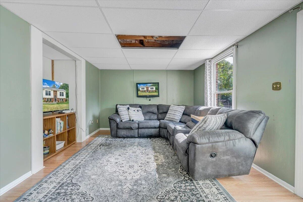 1526 Poplar AVE - Photo 21