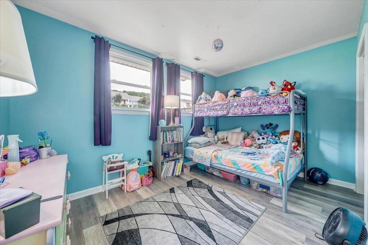 1526 Poplar AVE - Photo 22