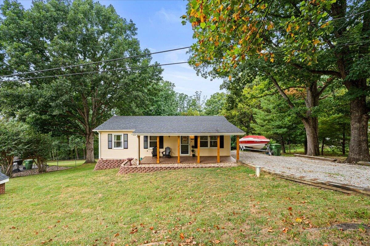 1919 Bruno DR - Photo 3