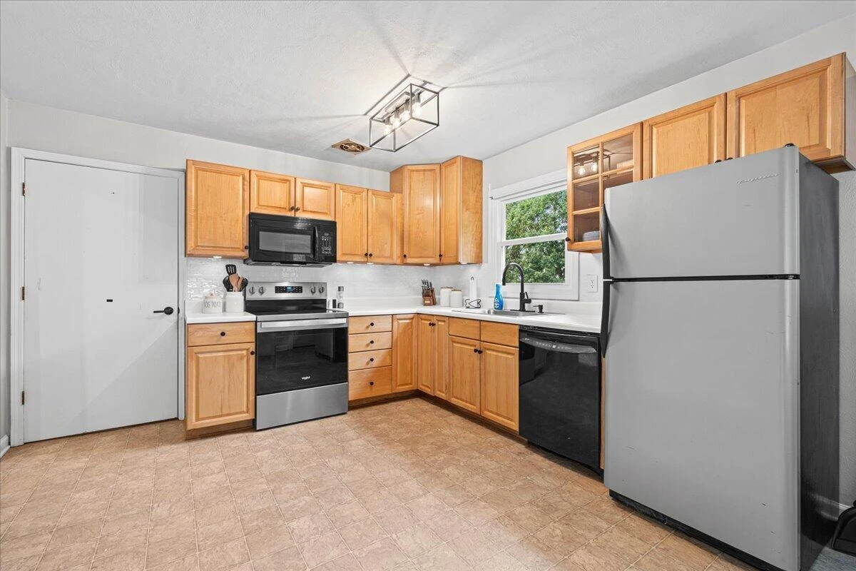 1919 Bruno DR - Photo 9