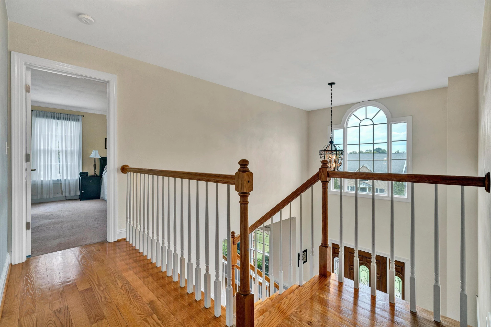 737 Scarlet DR - Photo 27