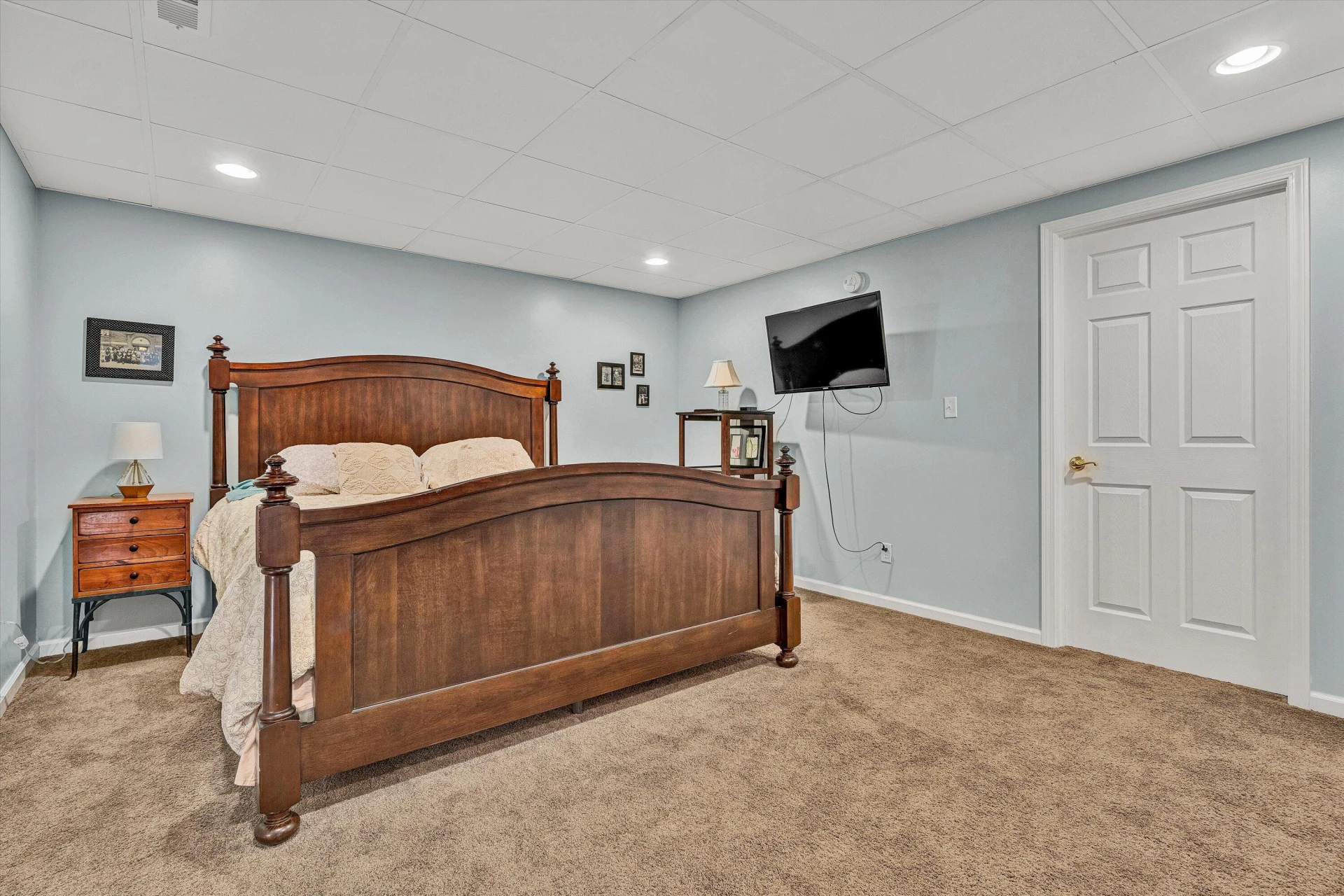 737 Scarlet DR - Photo 42