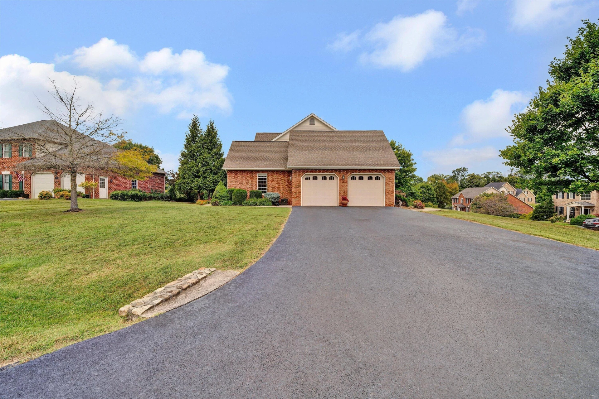 737 Scarlet DR - Photo 59