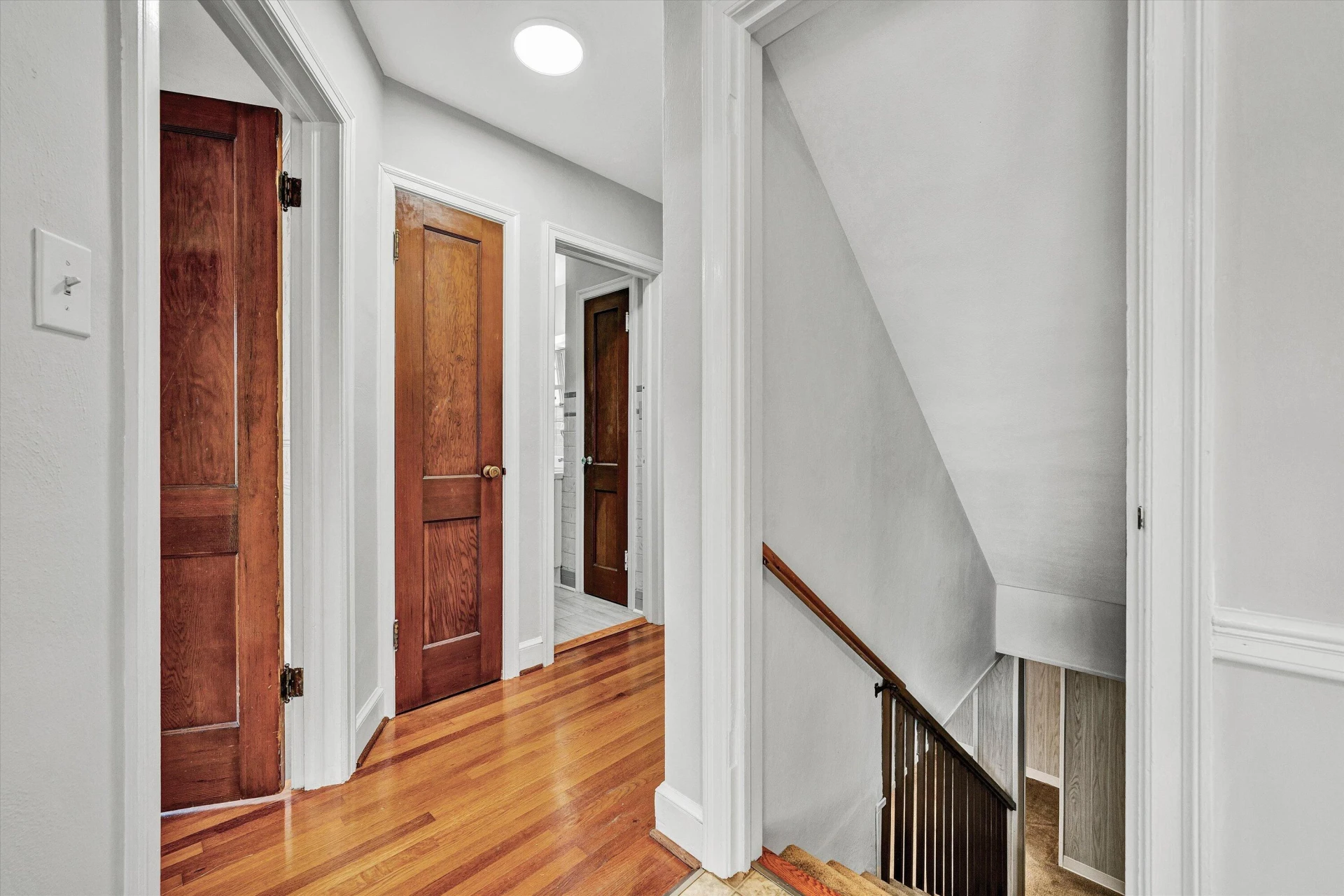 1006 Woodrow AVE SE - Photo 9