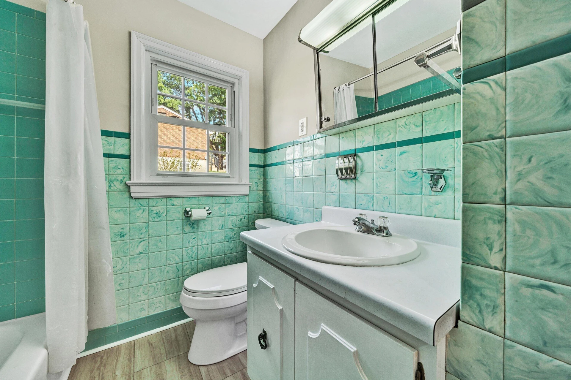 1006 Woodrow AVE SE - Photo 13