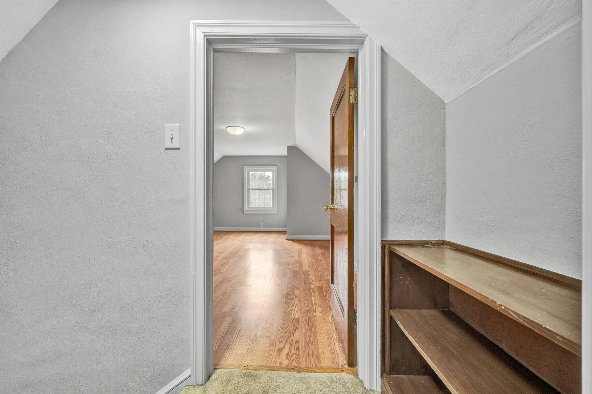 1006 Woodrow AVE SE - Photo 17