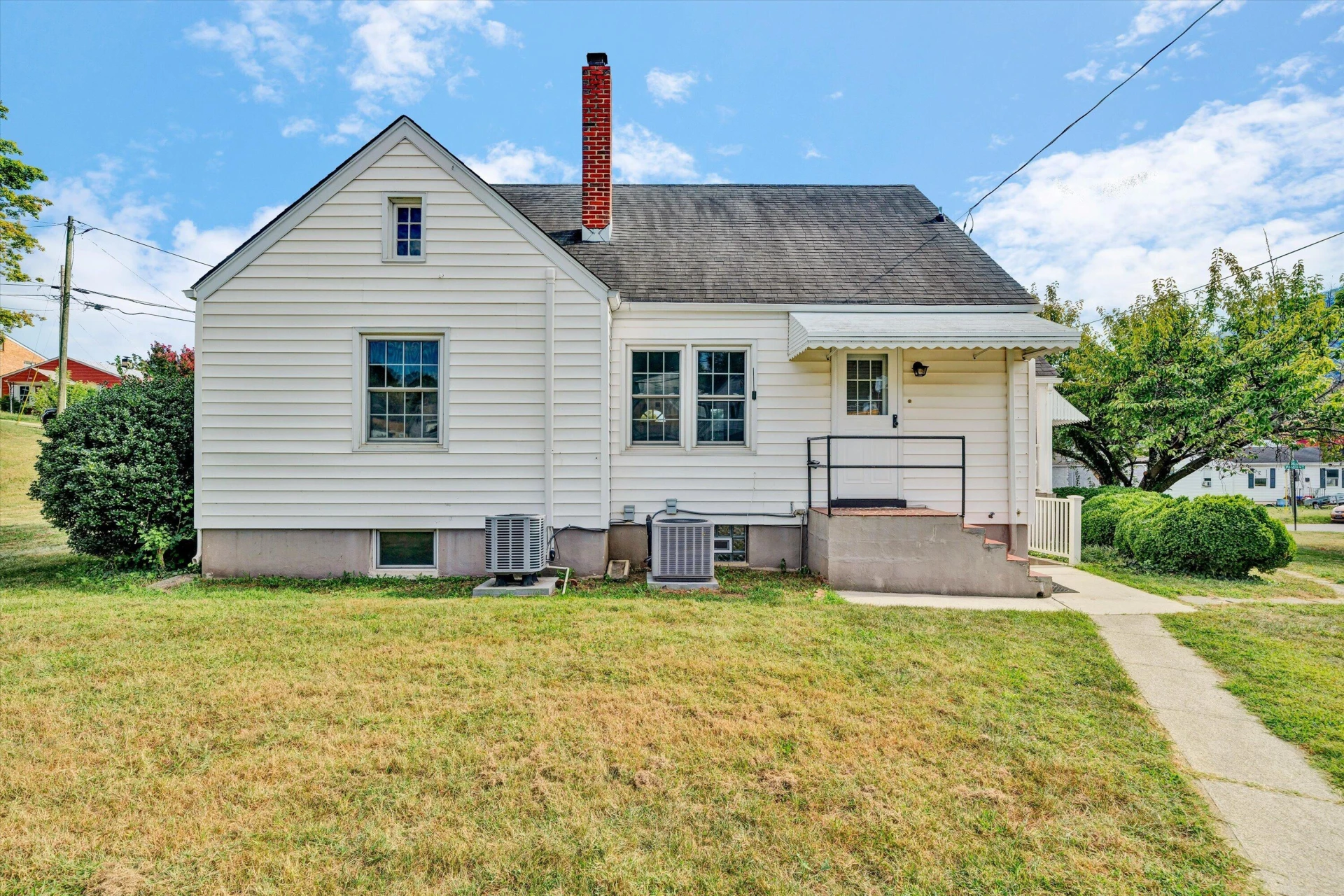 1006 Woodrow AVE SE - Photo 29