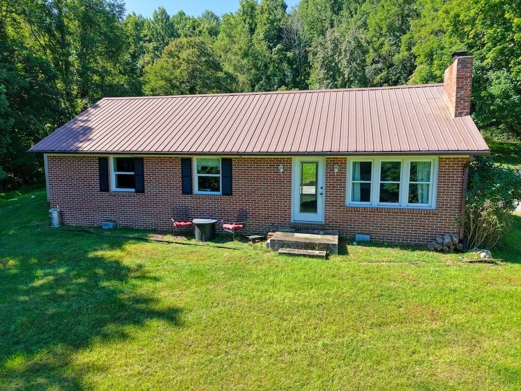 3594 Bethlehem Church RD NE