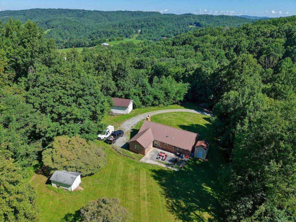 3594 Bethlehem Church RD NE - Photo 3