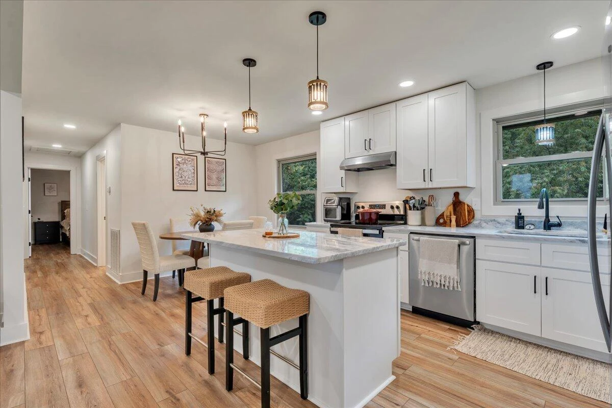 3687 Horseshoe Bend RD - Photo 5