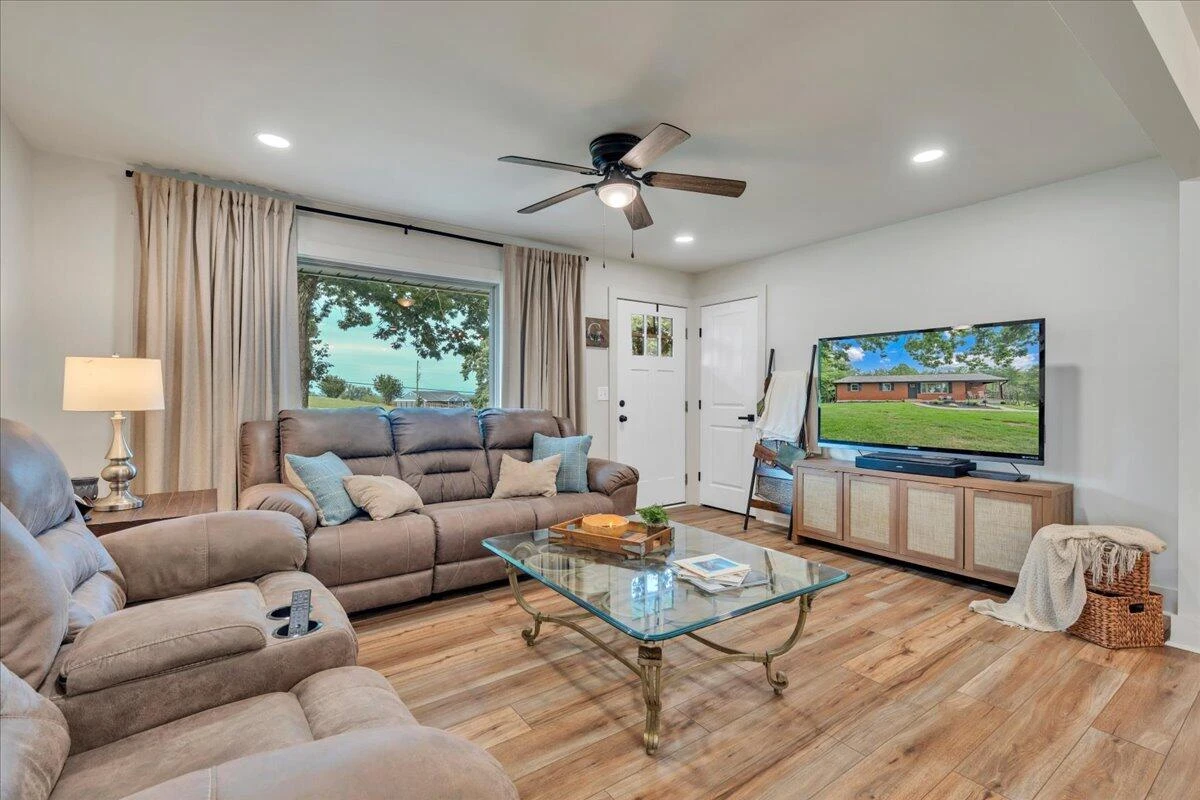 3687 Horseshoe Bend RD - Photo 8
