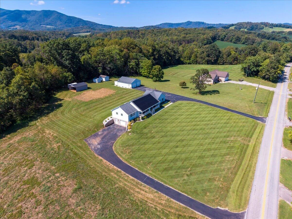 3595 Green Level RD - Photo 43