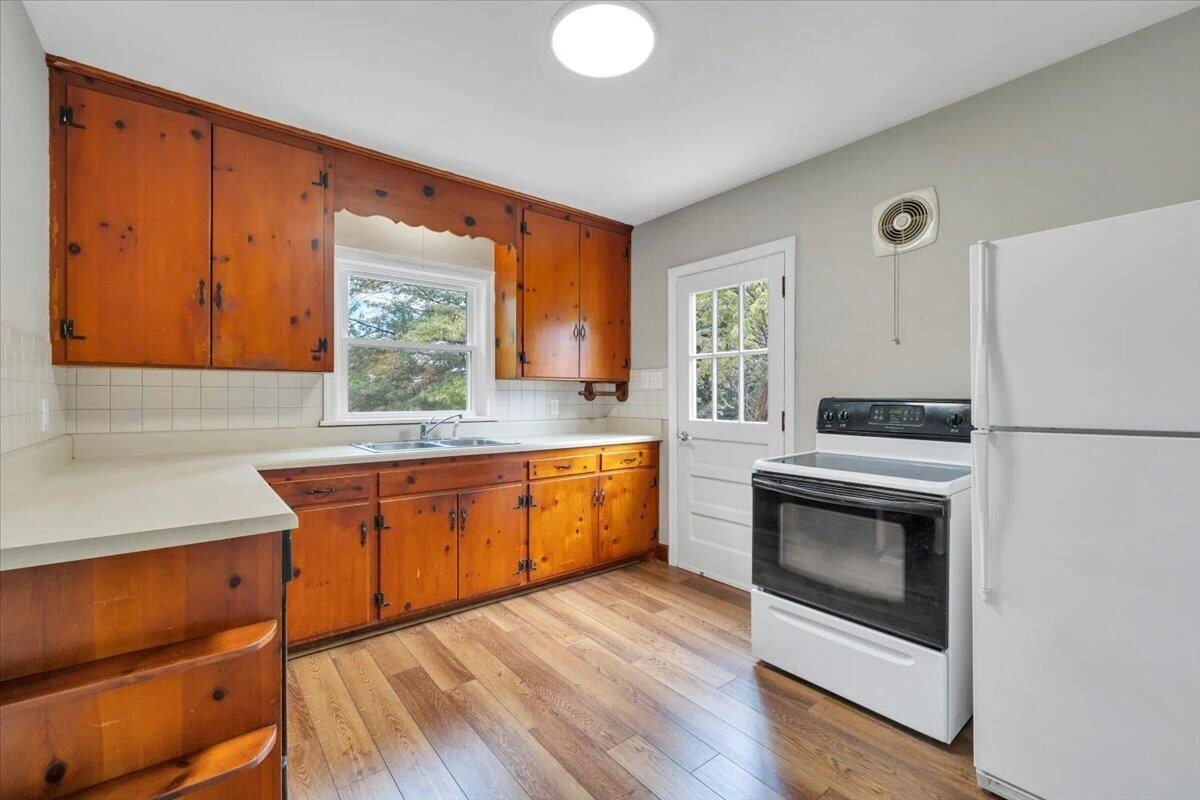 3407 Greenland AVE NW - Photo 13