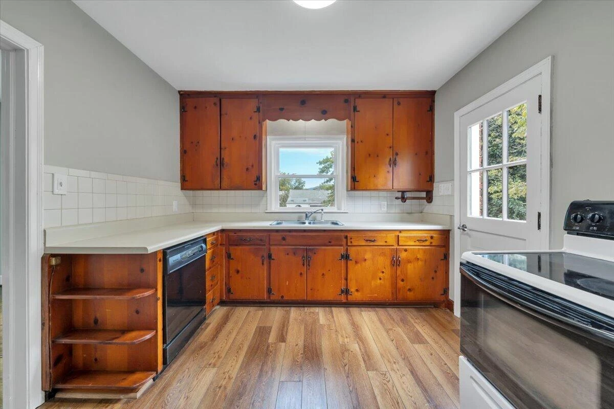 3407 Greenland AVE NW - Photo 14
