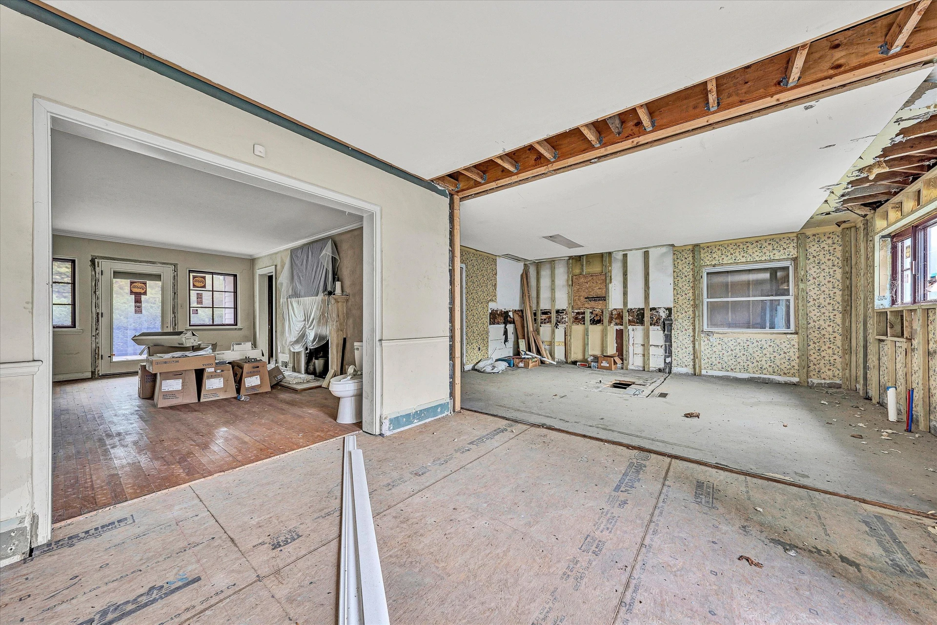 5678 S Roselawn RD - Photo 12