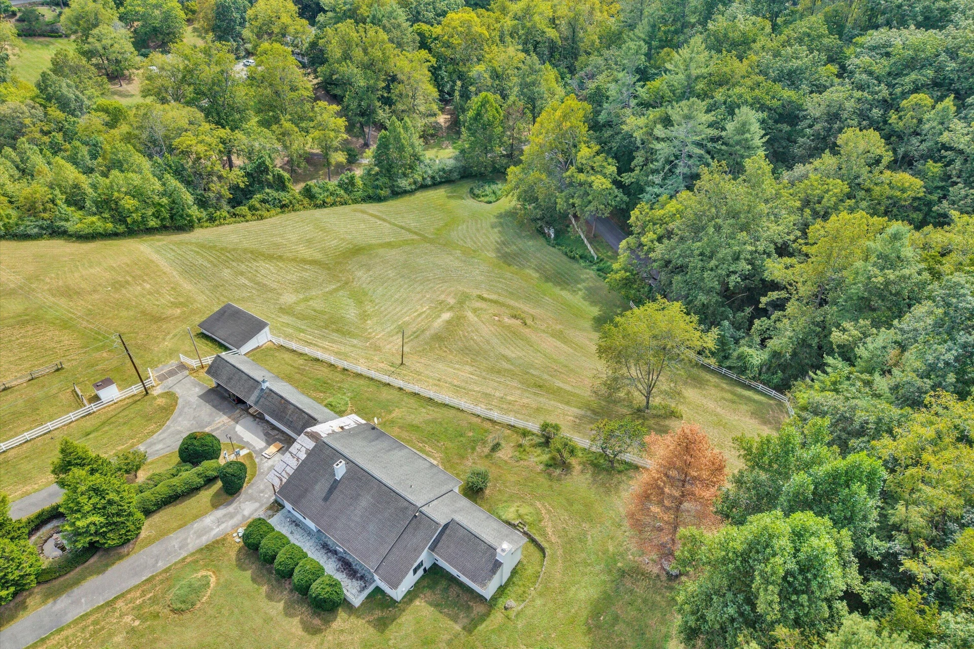 5678 S Roselawn RD - Photo 25