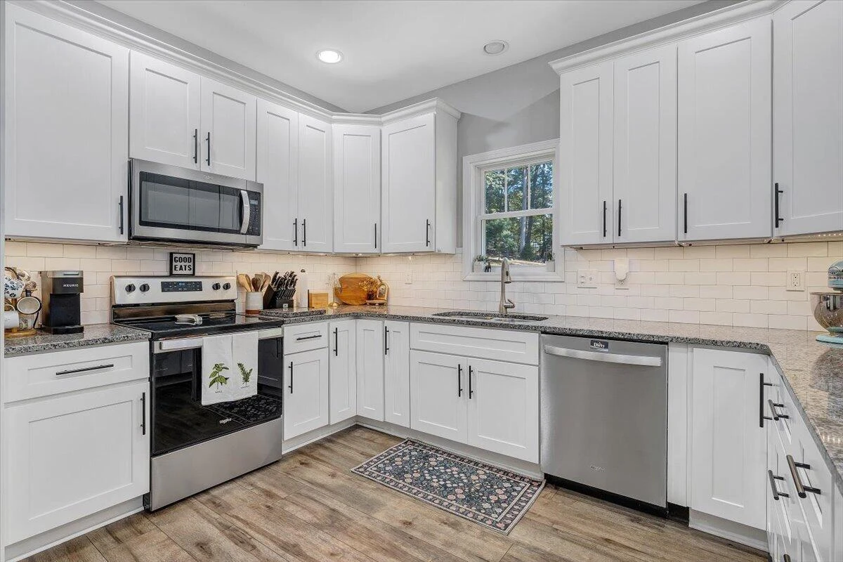 4269 Daugherty RD - Photo 11