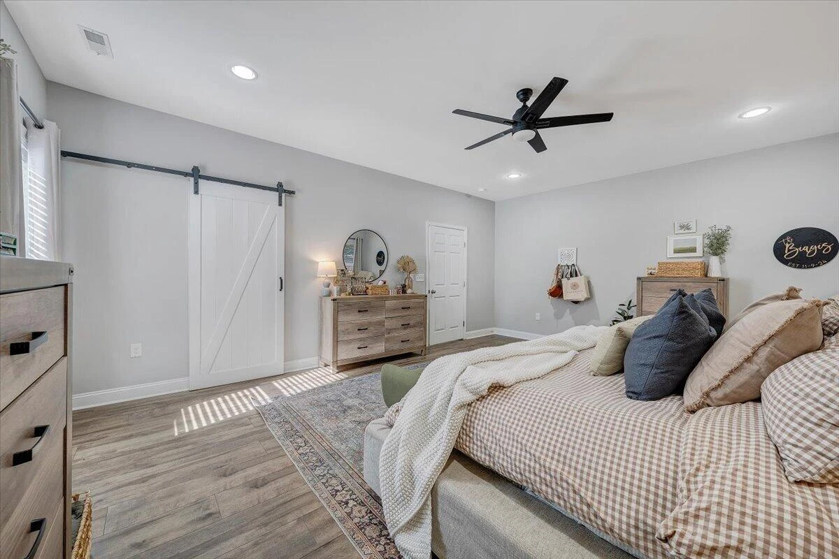 4269 Daugherty RD - Photo 15