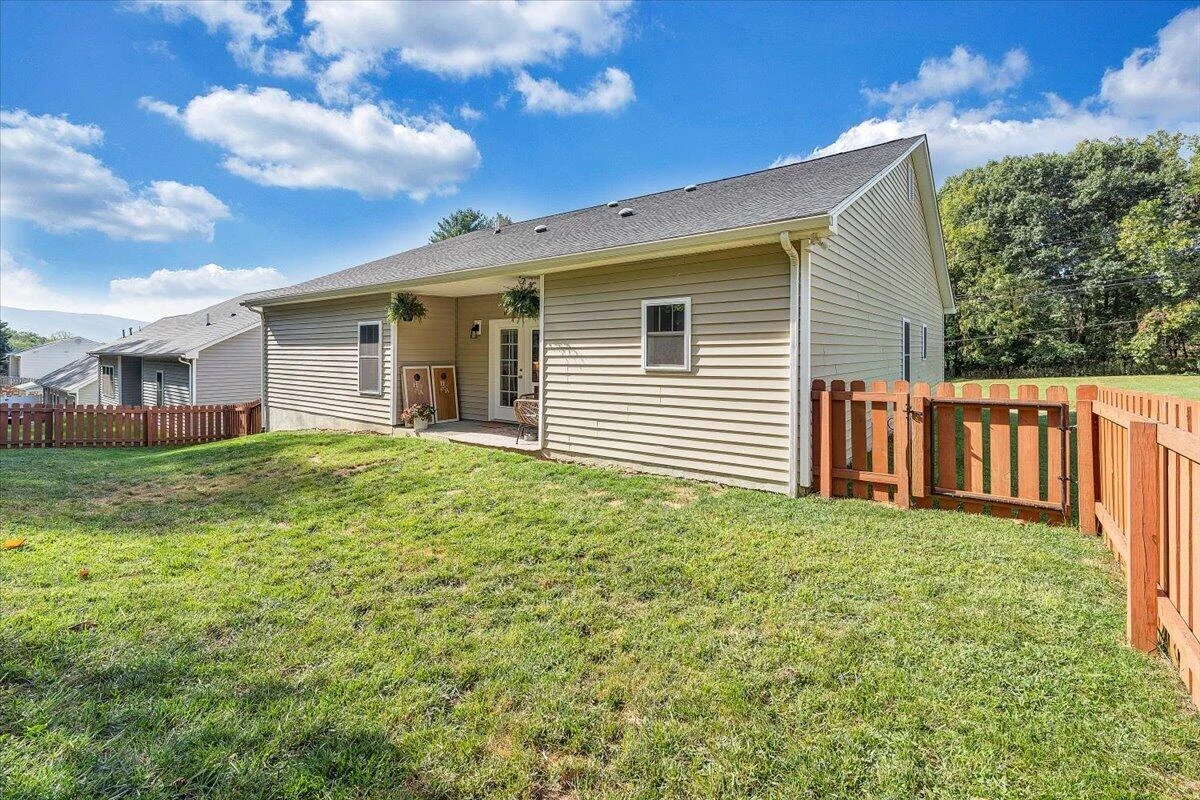 4269 Daugherty RD - Photo 32