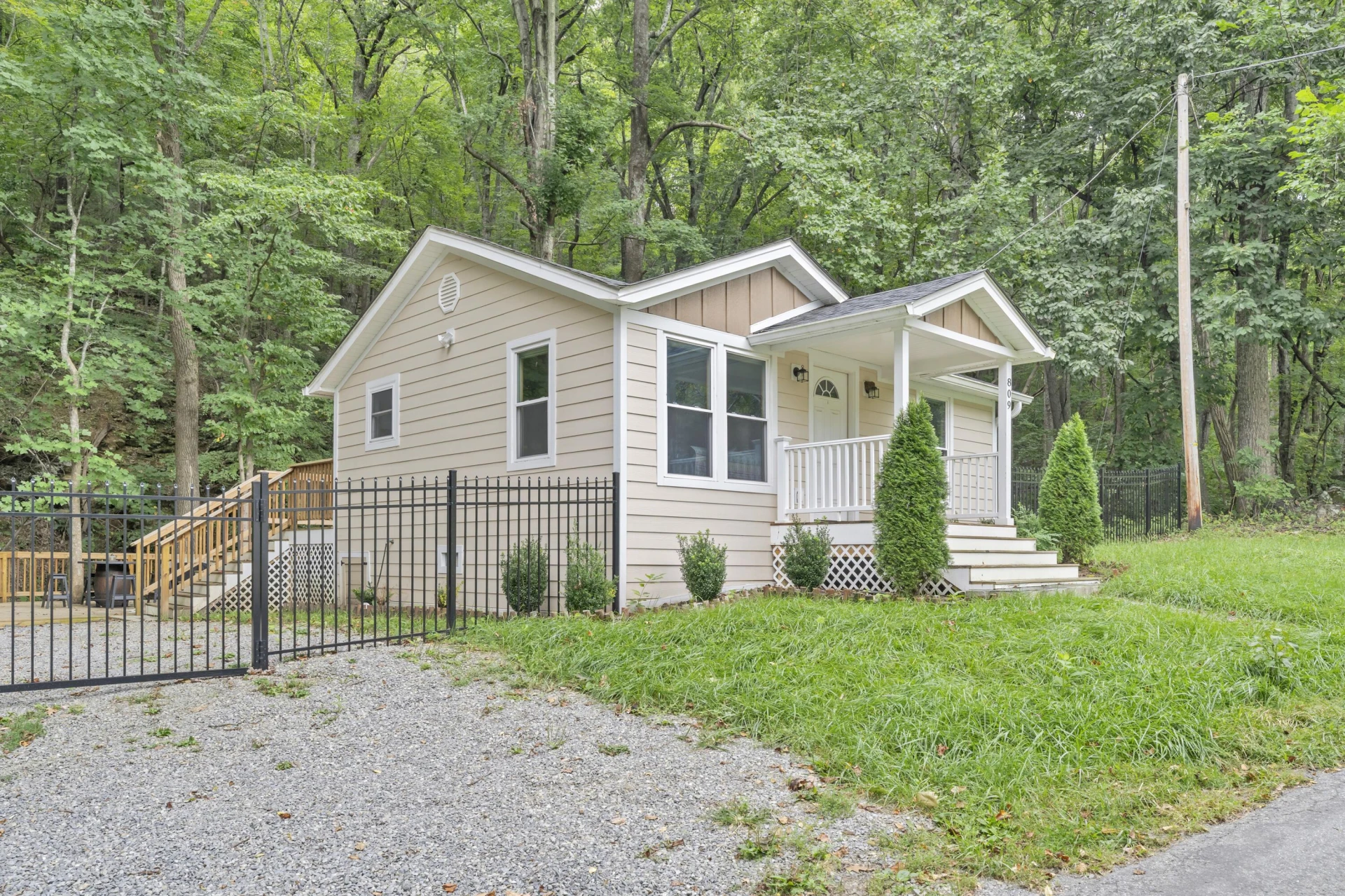 809 John Arthur RD - Photo 7