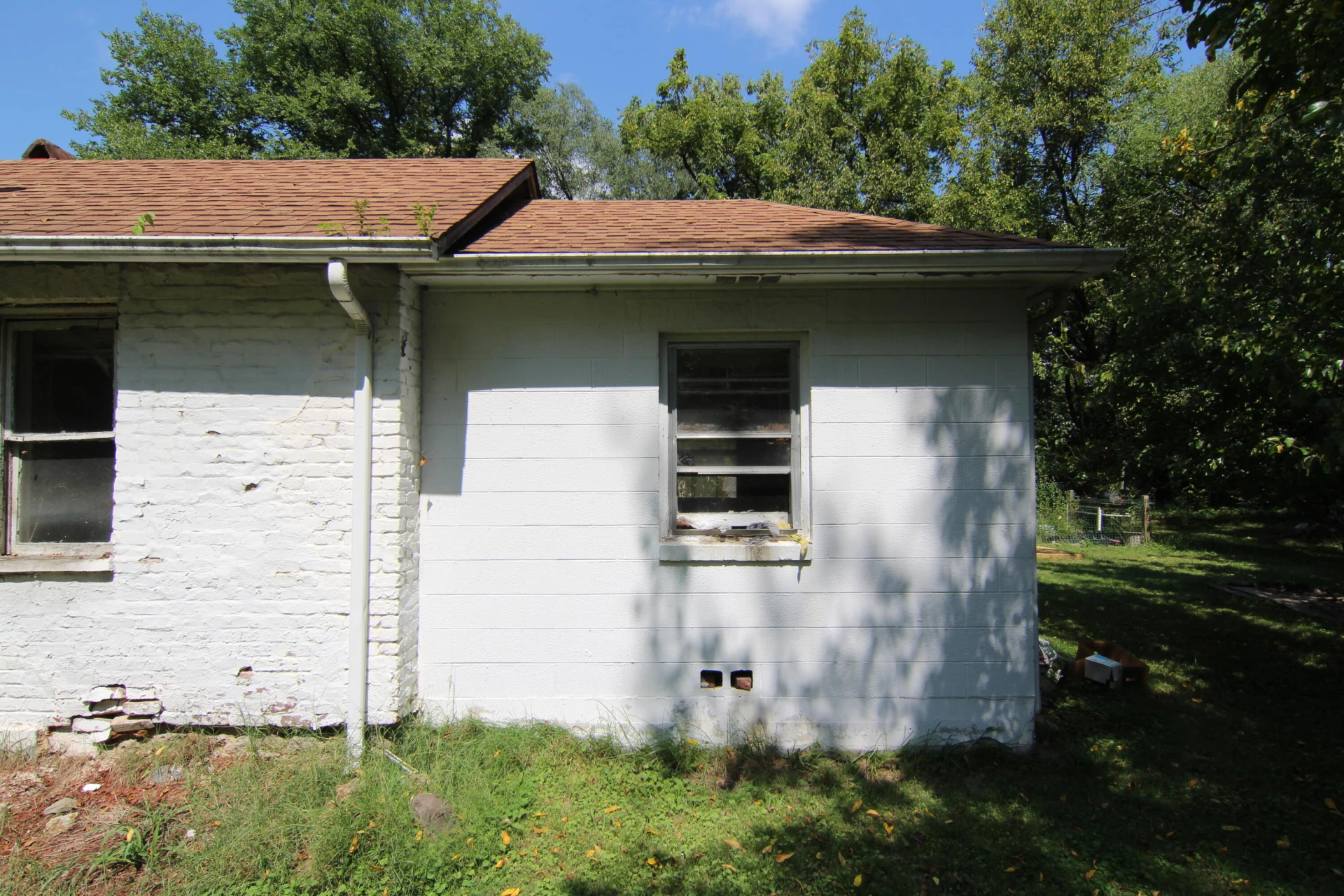 1114 13th ST SE - Photo 12