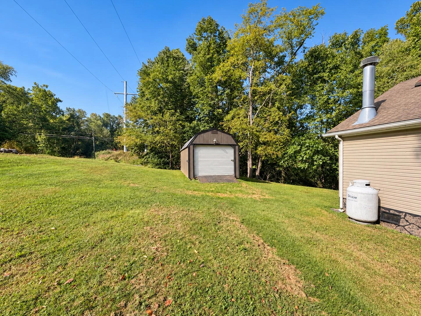 2715 Clinton ST - Photo 16
