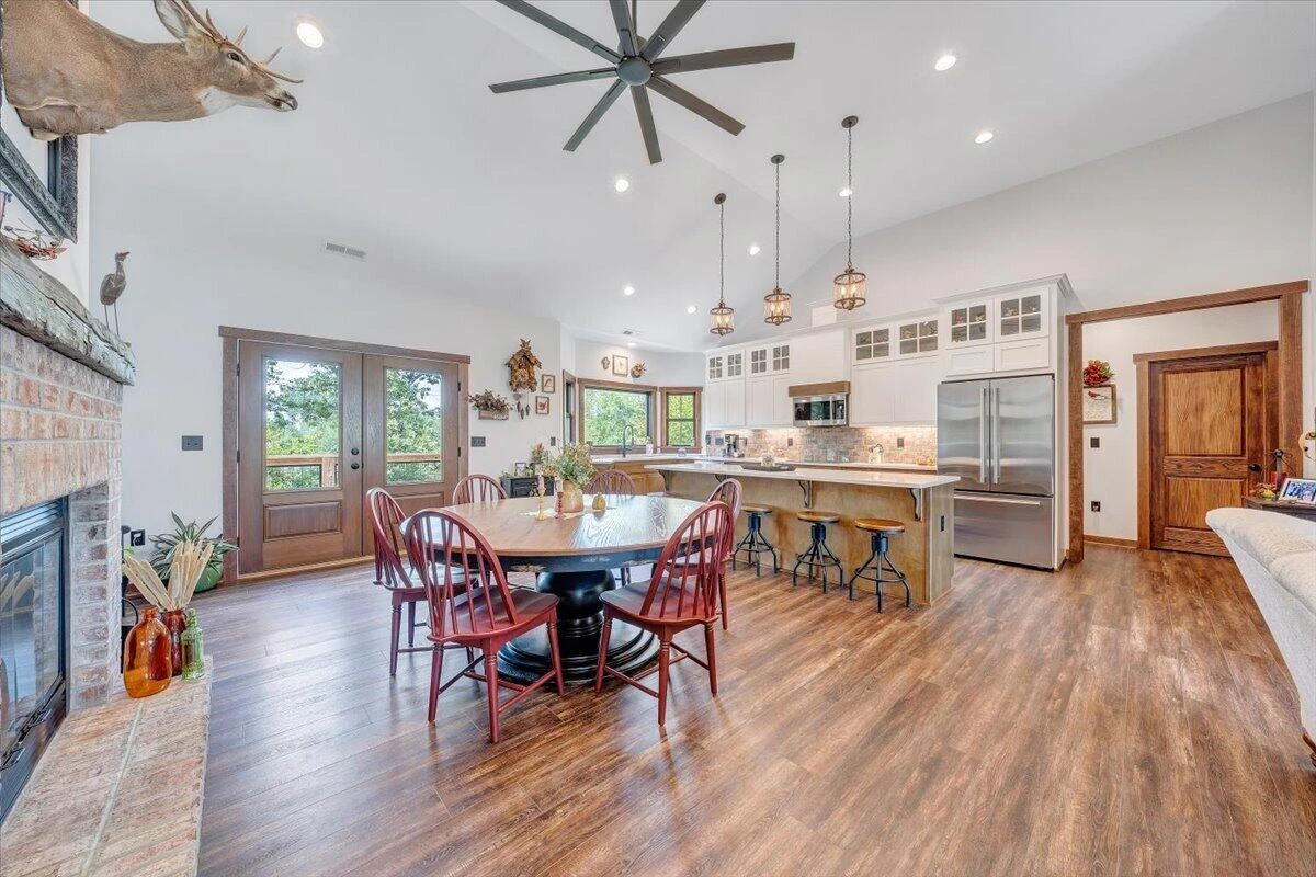 41 Old Point RD - Photo 16