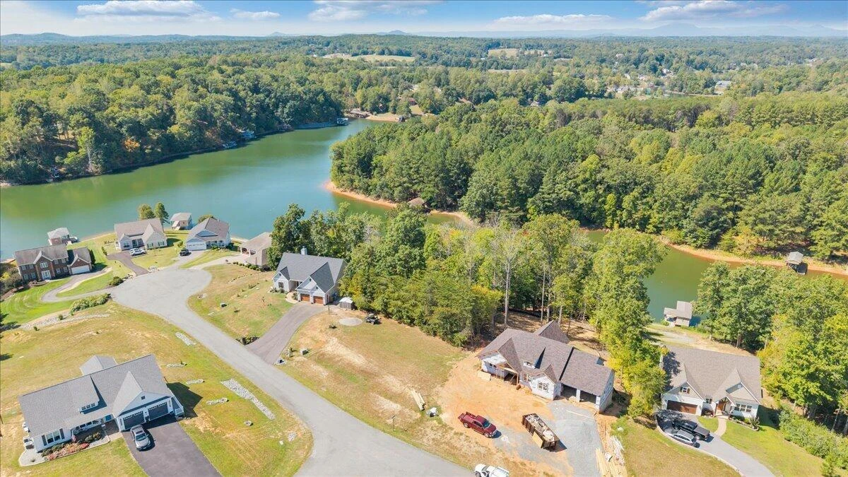 41 Old Point RD - Photo 80