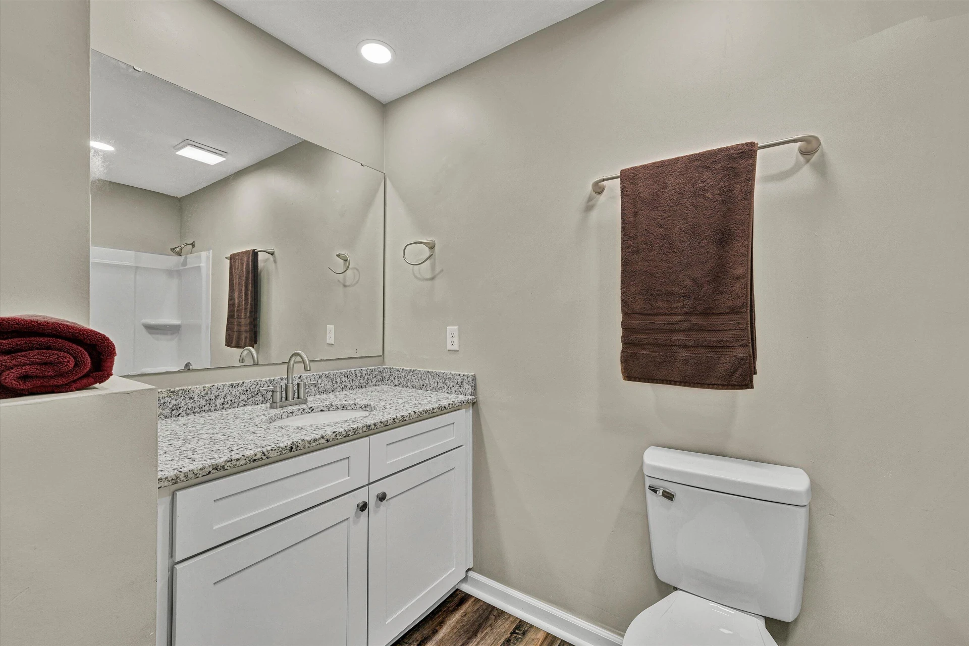 709 Catawba DR - Photo 13