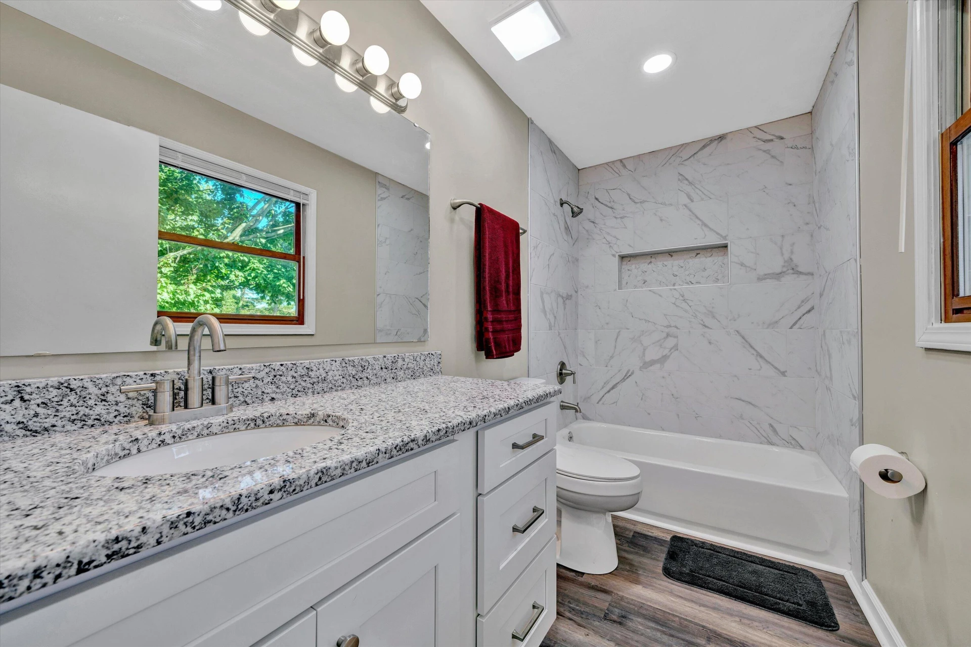 709 Catawba DR - Photo 21