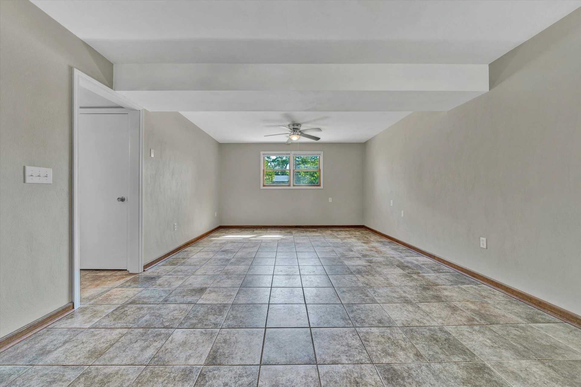 709 Catawba DR - Photo 23