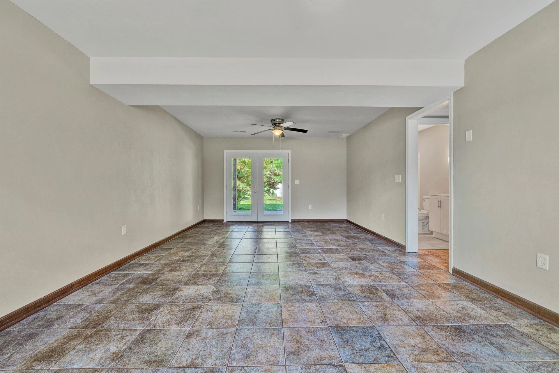 709 Catawba DR - Photo 24