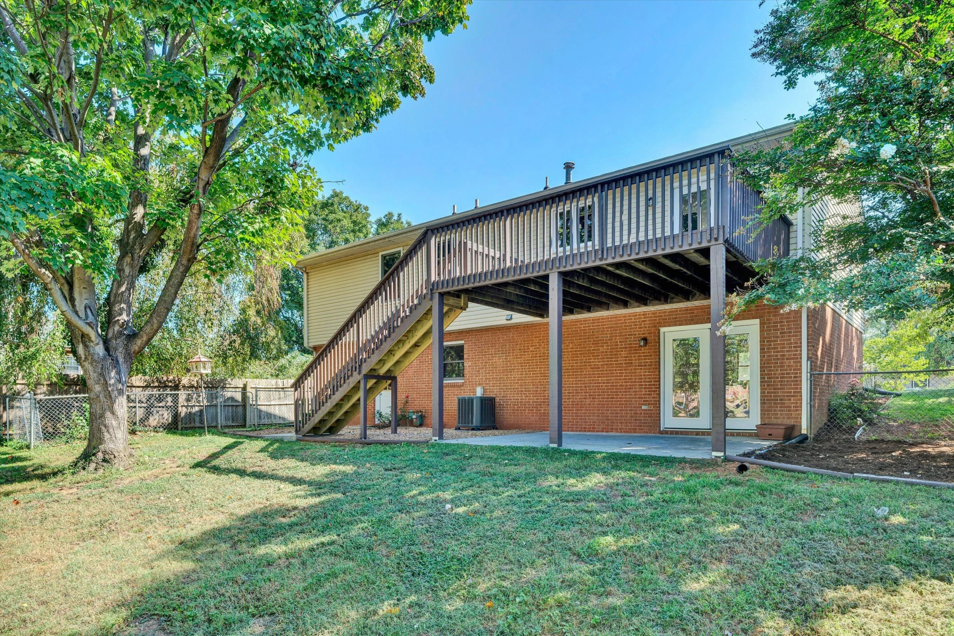 709 Catawba DR - Photo 33