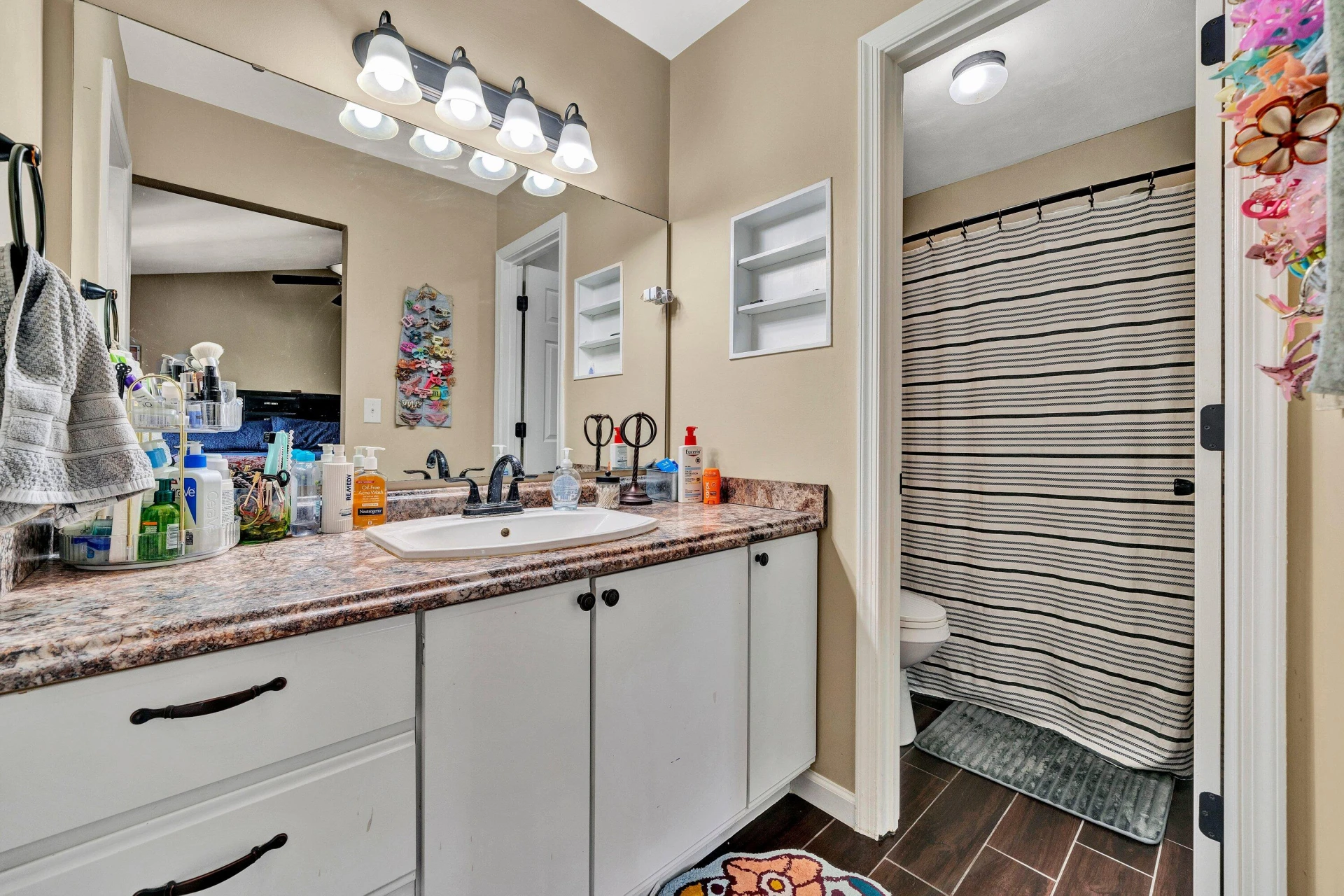 4721 Oakcliff DR - Photo 18