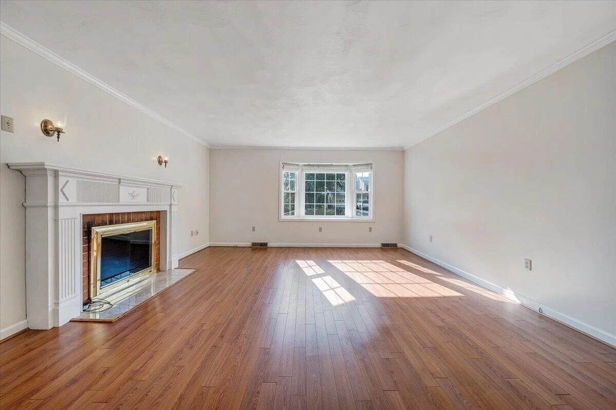 3327 Hollyfield CIR - Photo 27