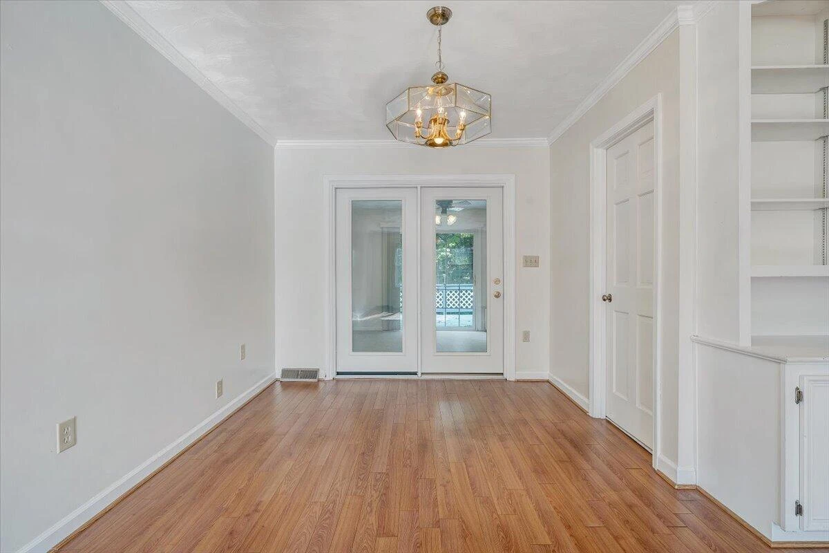 3327 Hollyfield CIR - Photo 29