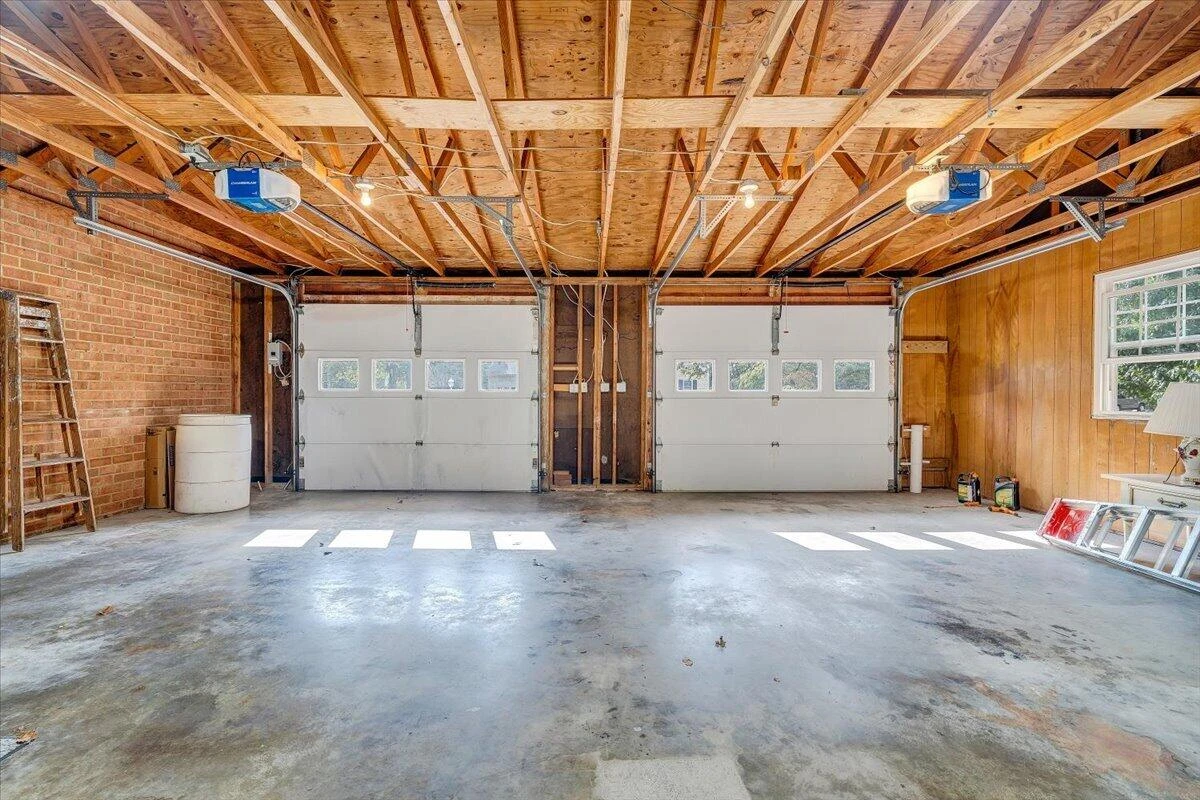 3327 Hollyfield CIR - Photo 34